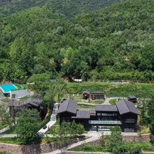 历山·左岸环山野奢私汤温泉民宿