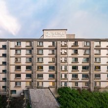 白玉兰酒店(上海五角场长海医院店)