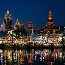 景洪星辉记忆美宿(告庄星光夜市店)