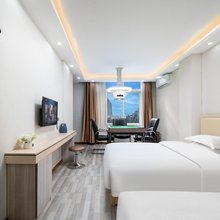 美程酒店(武汉青山八大家和平公园地铁站店)