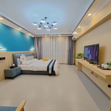 云南鼎禄民宿(泼水广场店)