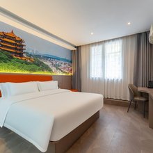 丽欣酒店(武汉江夏宜佳购物广场店)