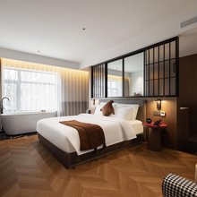 临里·锦悦｜AESTHETIC·FASHION艺术酒店(延吉延边大学网红墙店)