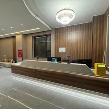 赛官房民宿(赛里木湖东门游客中心店)