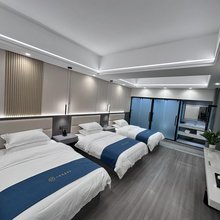 小金逸嘉酒店(中国熊猫大道店)