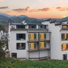 婺源山与秋民宿(篁岭景区店)