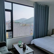 琳满酒店(滇西中心医院店)