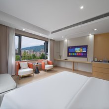 W+盛源酒店(万源市富硒美食城店)
