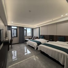 遵义豪锦民宿(新雪域国际商贸城店)