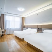 一维全季智能酒店(七彩丹霞景区店)