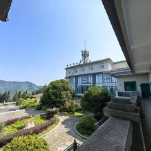鹿鸣假日客栈