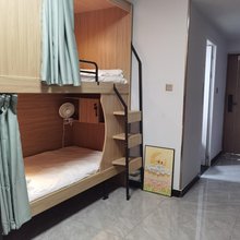纯雅居青旅(光华公园地铁站店)