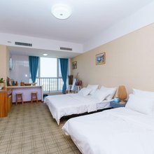 未澜邸海景公寓 (荣成那香海纹石宝滩店)