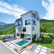 杭州桐庐山丘家民宿(雅鲁漂流山湾湾漂流店)