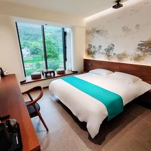 杭州临安龙井源民宿(龙井峡漂流三渡山地运动公园店)