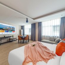 罗马假日酒店(广丰里月兔广场店)