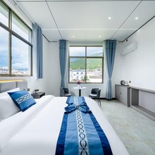 人间小屋(丽江三义国际机场店)