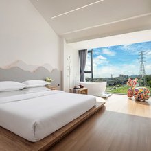 桂林天青舍江景美宿(高新万达店)