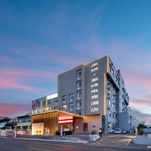 美娱·星峰电竞酒店(青岛胶州宝龙广场店)