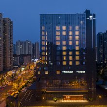 乐山安珀酒店