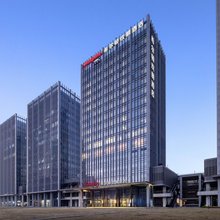 深圳龙华大浪商业中心希尔顿欢朋酒店