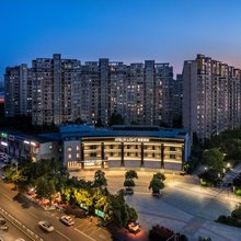 重庆南滨路工商大学兰花湖轻居酒店