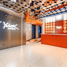 YUNIK电竞酒店(上海九院陆家浜路地铁站店)
