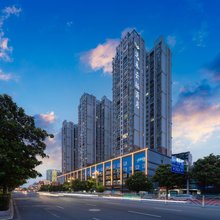 远承云栖酒店(安顺西高铁站万象城店)