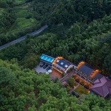 春宿山野人文旅拍度假星宿(安吉龙王山漂流店)