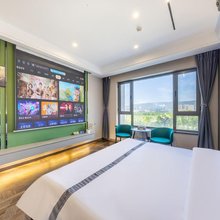 栖心酒店(西宁海湖新区万达广场)