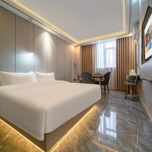 德尔连锁酒店(太平路网红街中山西路地铁站店)