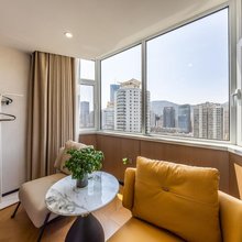 旅居智能民宿(张掖路步行街店)