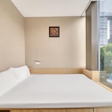 木方程榻榻米酒店(杭州欧美金融城创景路地铁站店)