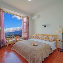 大理山海一月客栈