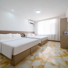 金雨酒店(国际海水浴场火炬八街店)