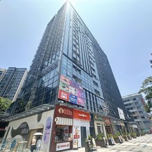 思舍·主题公寓(固戍地铁站店)