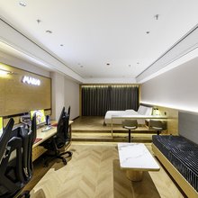 赛博外星人电竞酒店(济南大明湖北门店)