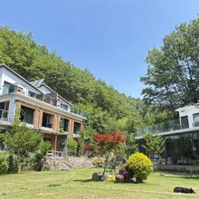 君倾望山月民宿