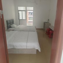 士艺公寓(惠州拓邦光电产业园店)
