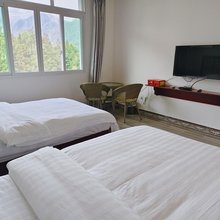 乐山梵璞山居民宿