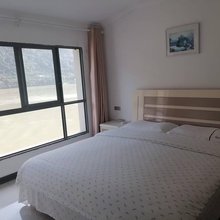 宜昌江边人家客栈