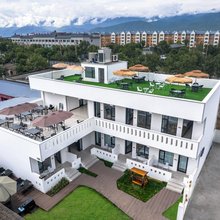 午逅·游牧归舍丨民宿(那拉提镇景区店)