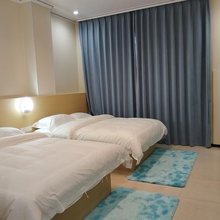 东兴李佳住房服务部民宿