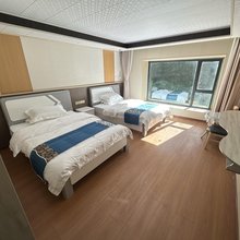 日岭布民宿