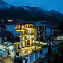 桐庐杭豫楠苑民宿(雅鲁漂流山湾湾漂流店)