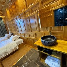 央金玛林卡民宿