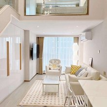 来住·美宿loft影院公寓(艾溪湖森林公园鱼尾洲地铁站店)