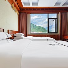 康定周家锅庄(情歌广场溜溜城店)