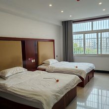 信阳天骄公寓(世纪广场西亚城店)