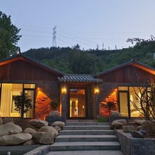 饶氏庄园·半山观景·野奢度假美宿(武当山风景区进山门口店)